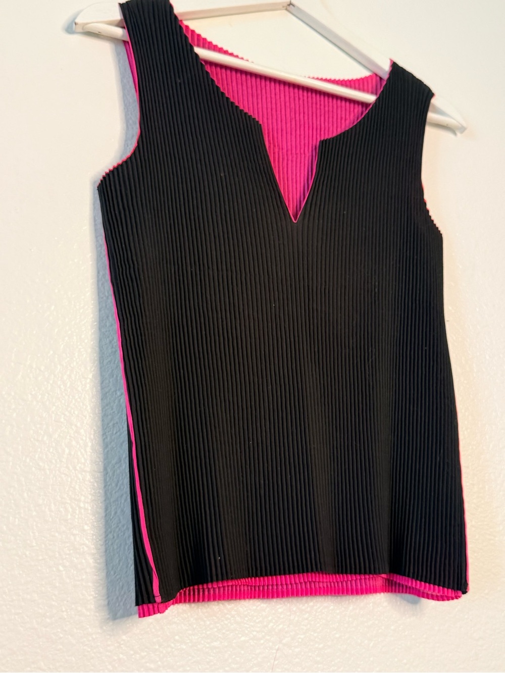 Issey Miyake Black Pleated Sleeveless Top Pink Lined Stretch M Made in Japan - Picture 6 of 15